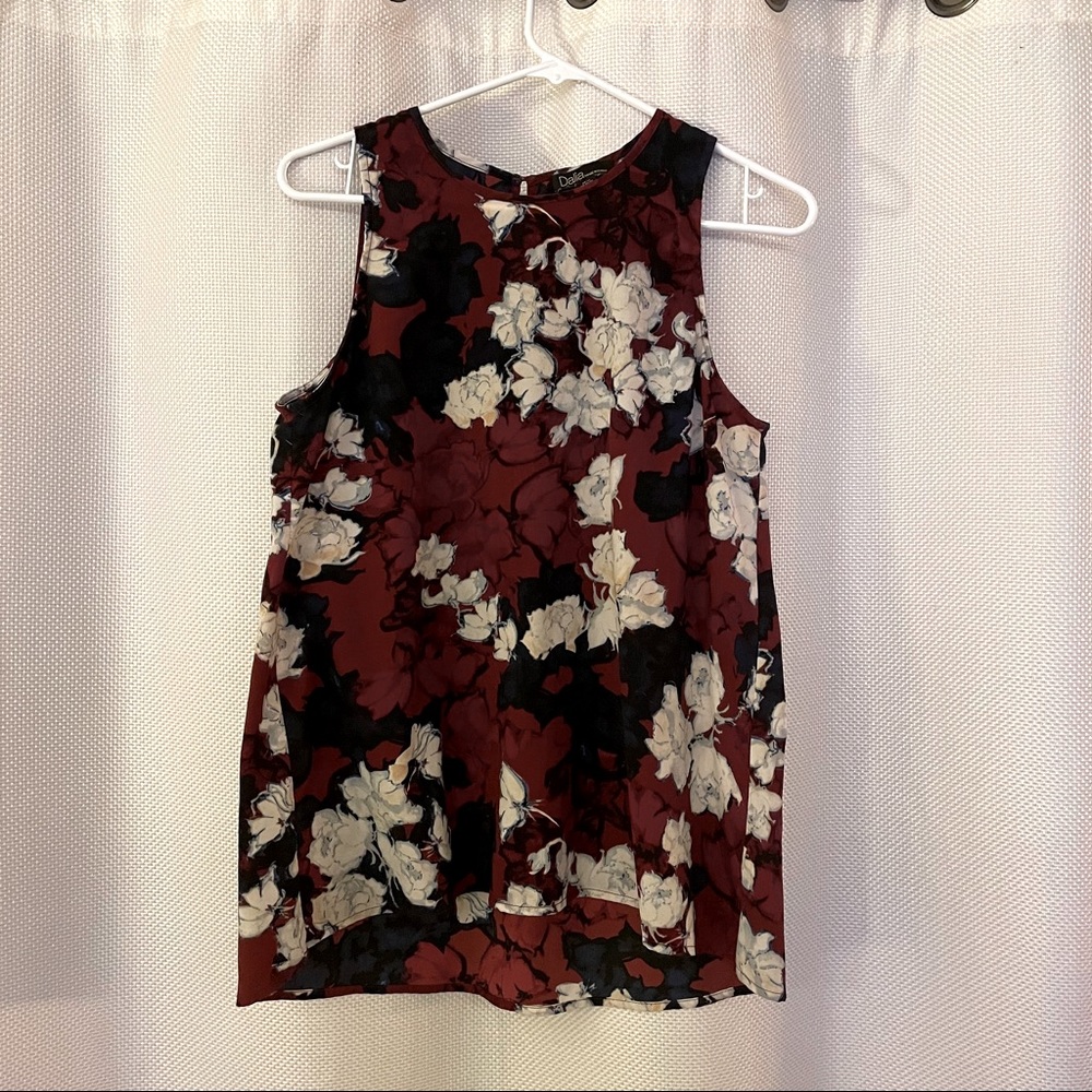 Floral Sleeveless Blouse